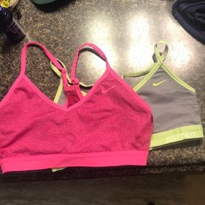 Nike sports bra bundle